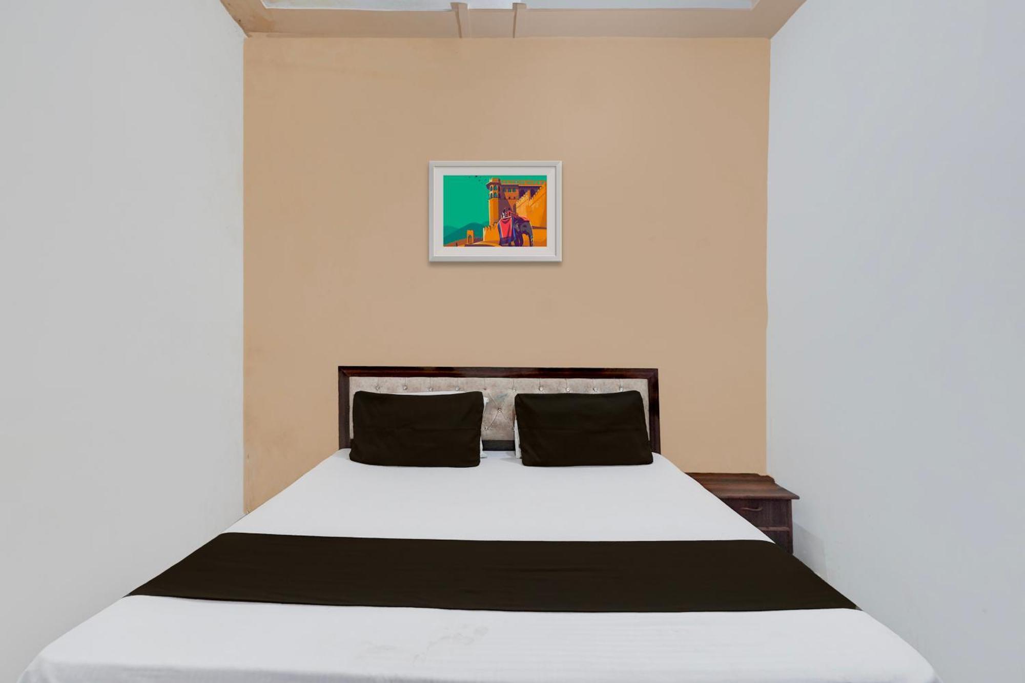 Oyo Hotel Maharaja Palace メーラト エクステリア 写真