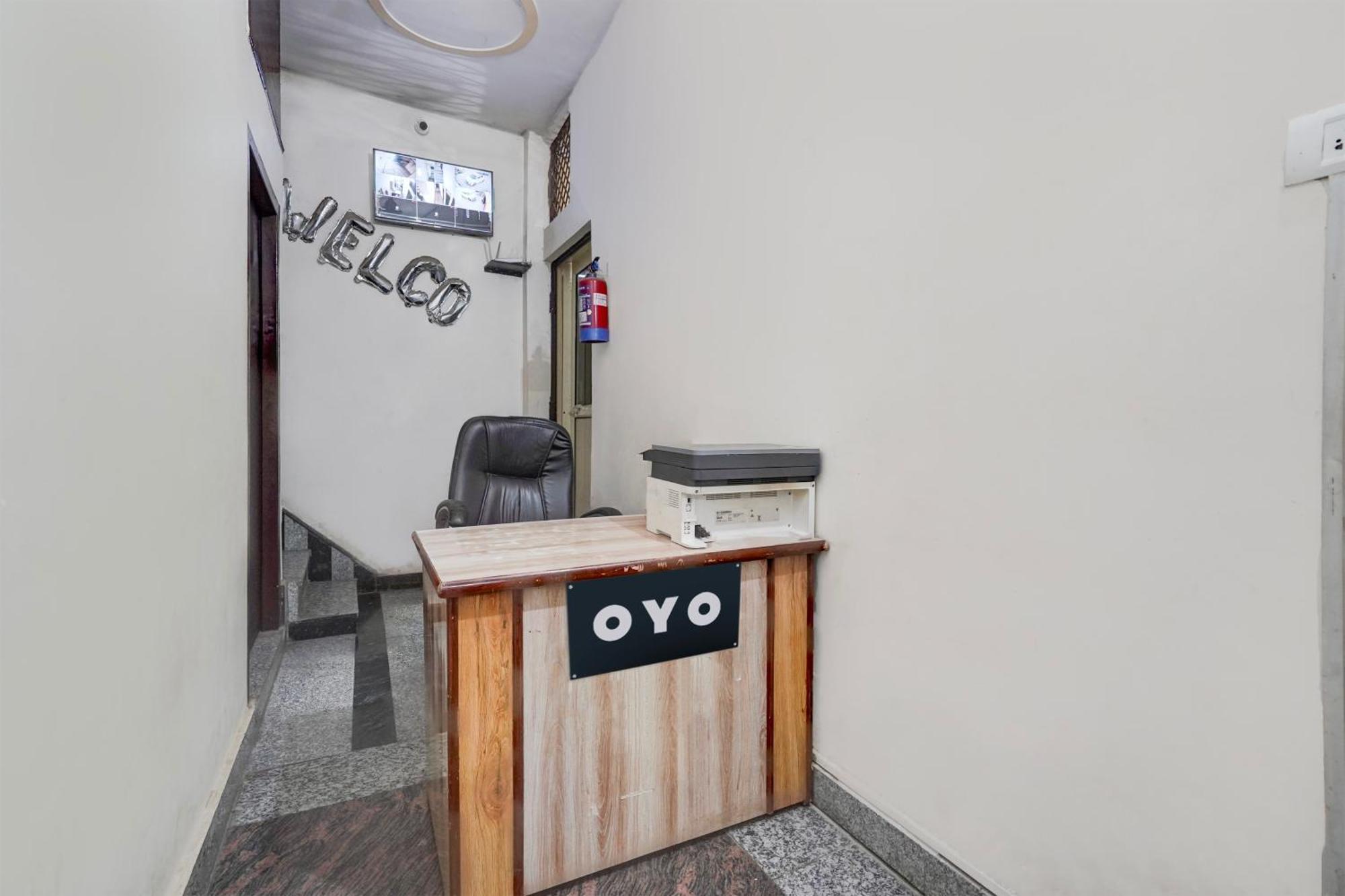 Oyo Hotel Maharaja Palace メーラト エクステリア 写真